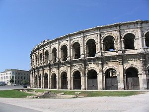 N&icirc;mes